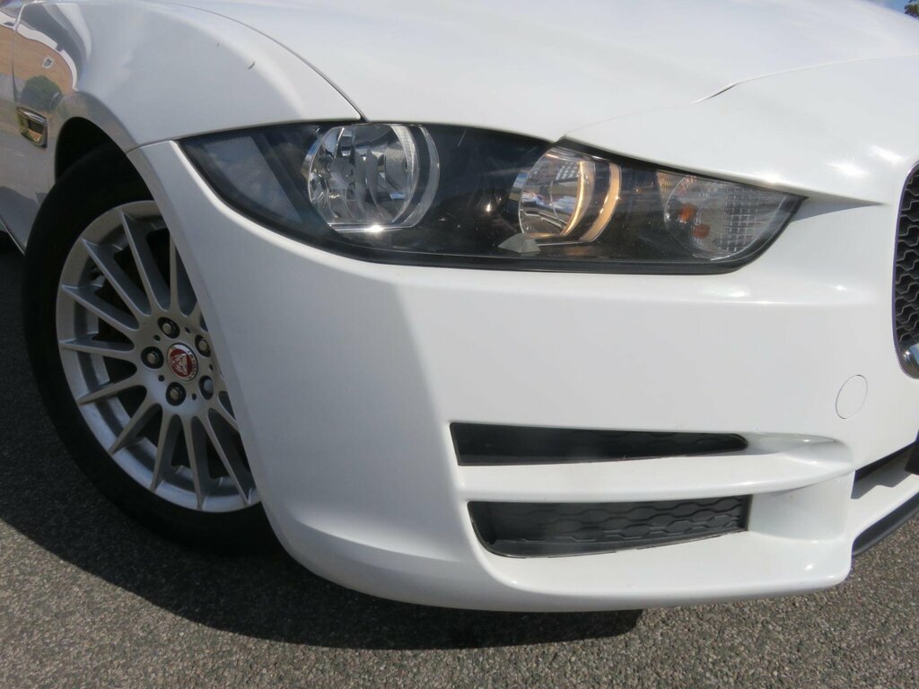 Jaguar XE 2.0D R-sport Saloon Grey #10