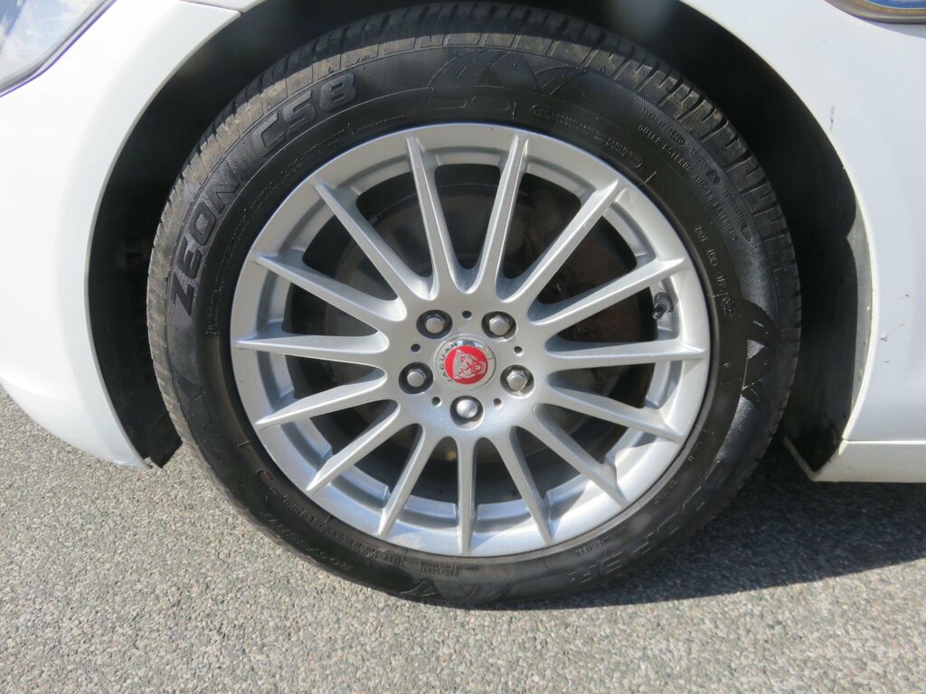 Jaguar XE 2.0D R-sport Saloon Grey #16