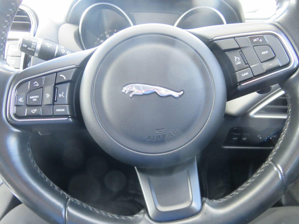 Jaguar XE 2.0D R-sport Saloon Grey #20