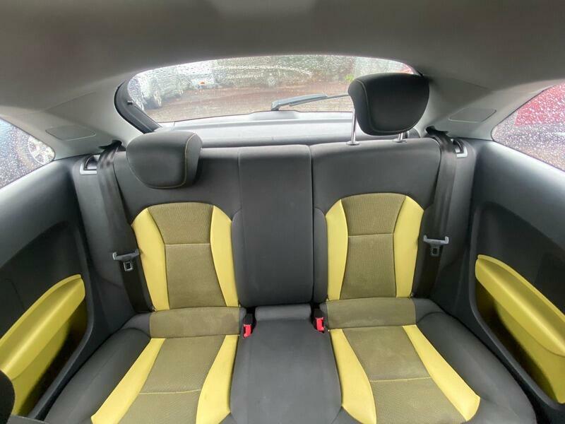Audi A1 1.6 Tdi Se Black #9
