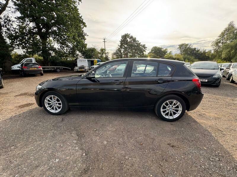 BMW 1 Series Hatchback 1.6 116D Ed Efficientdynamics Hatchback Black #4