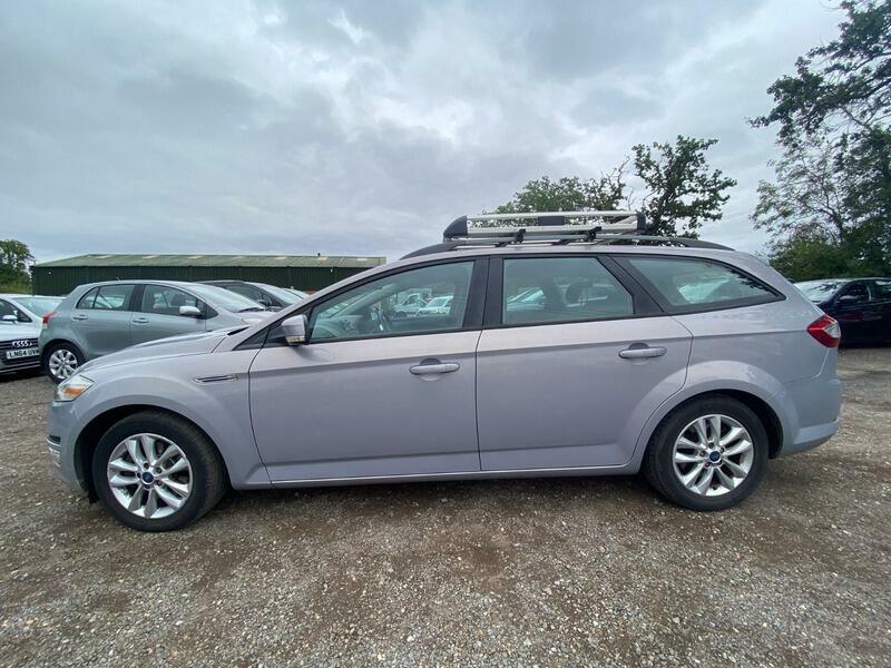 Ford Mondeo Zetec Silver #4
