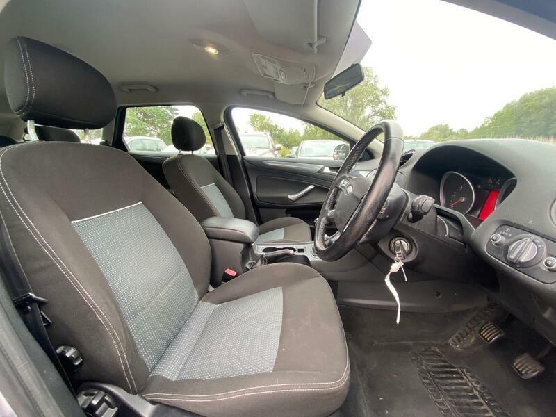 Ford Mondeo Titanium Black #11
