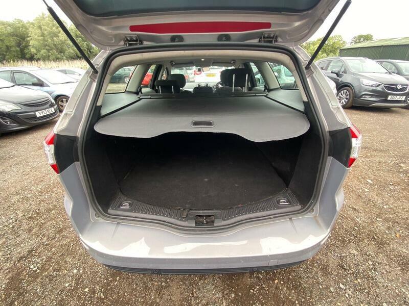 Ford Mondeo Titanium Black #8