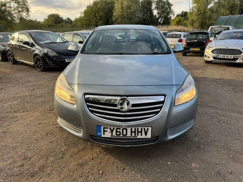 Vauxhall Insignia Exclusiv Silver #2