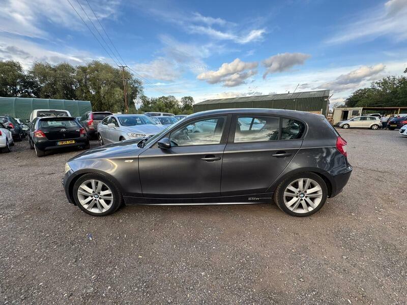 BMW 1 Series Hatchback 2.0 Blue #4