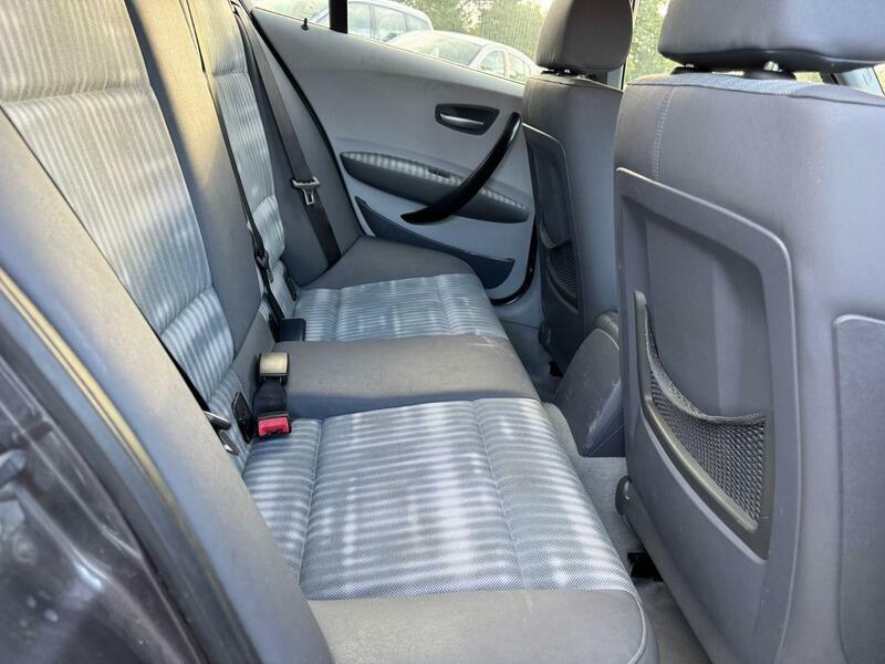 BMW 1 Series Hatchback 2.0 Blue #10