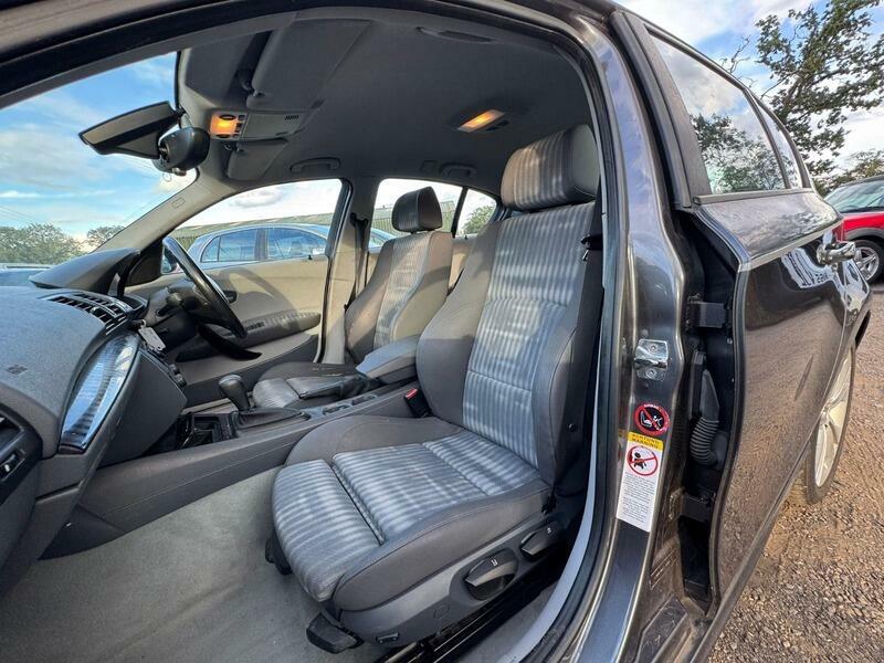 BMW 1 Series Hatchback 2.0 Blue #19