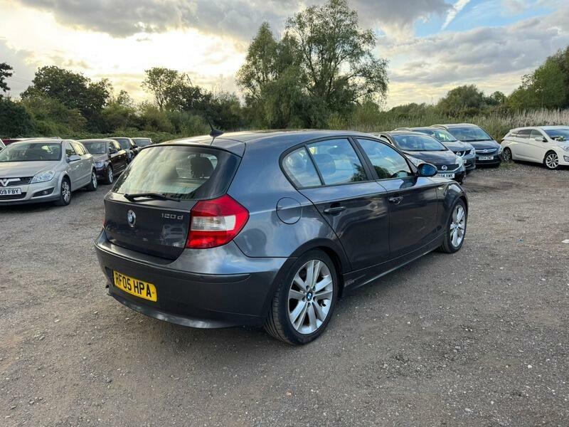 BMW 1 Series Hatchback 2.0 Blue #7