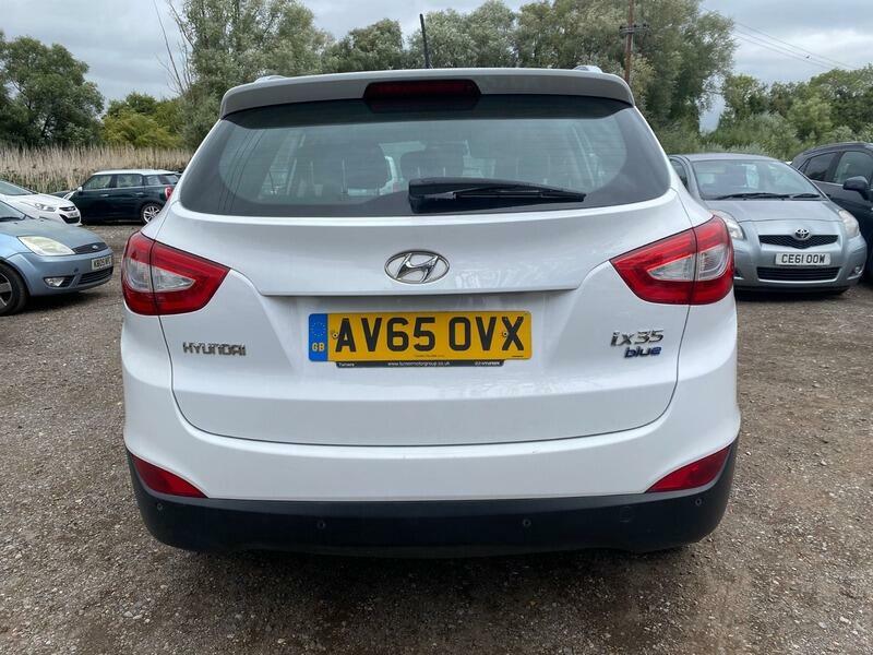 Hyundai Ix35 Se White #4