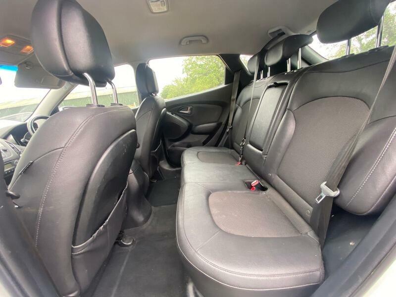 Hyundai Ix35 Crdi Se Nav White #11