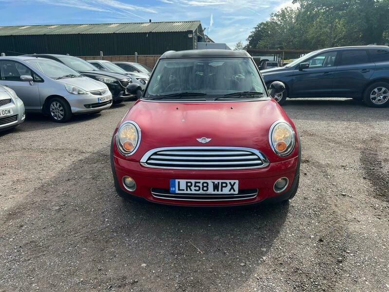 Mini Clubman Cooper Red #2