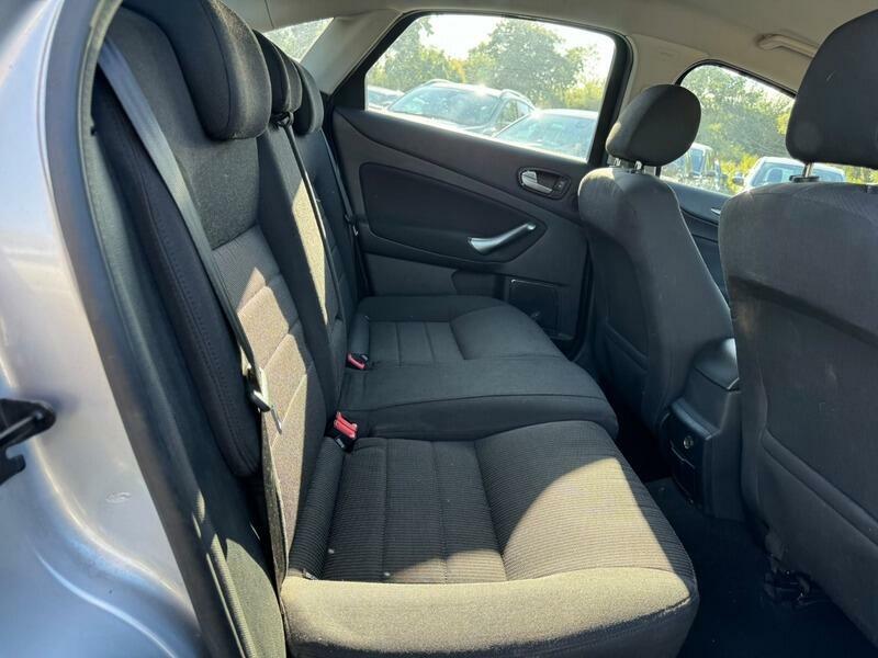 Ford Mondeo Zetec Tdci Black #11