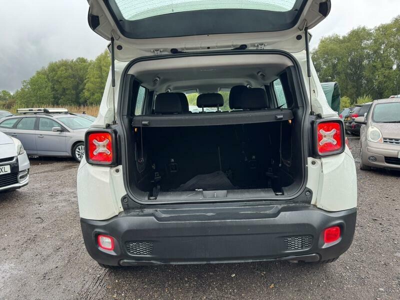 Jeep Renegade Longitude White #5
