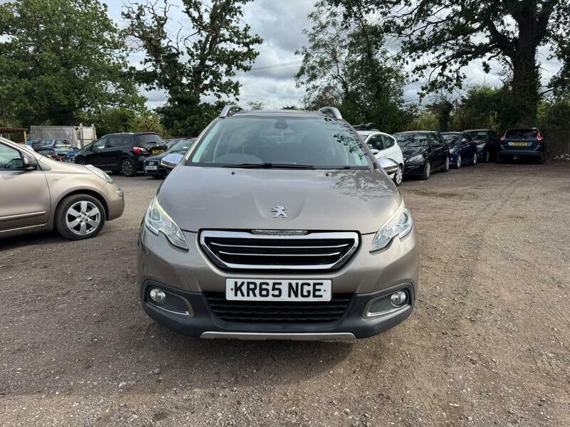 Peugeot 2008 1.2 Puretech Allure Grey #2