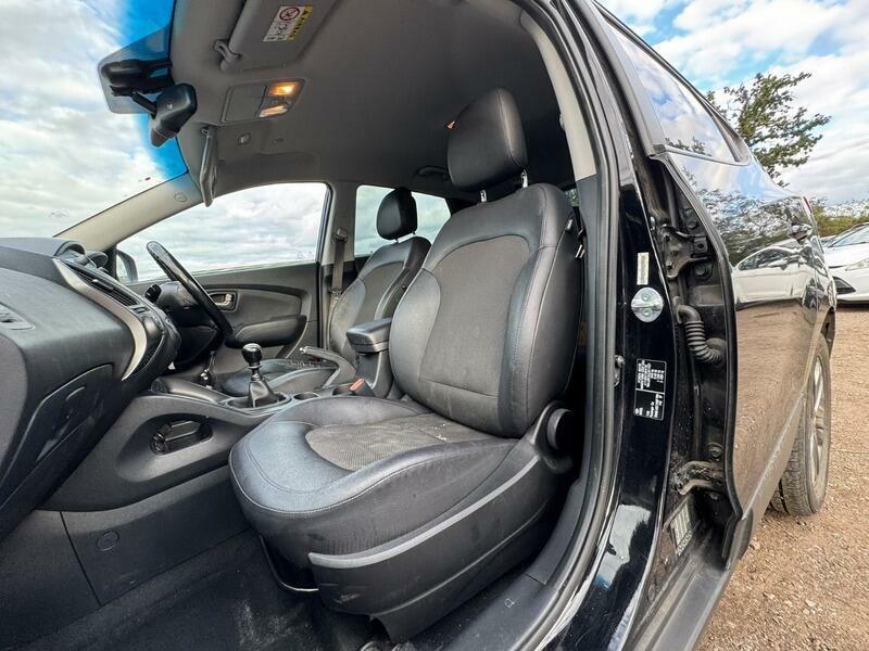 Hyundai Ix35 1.7 Crdi Premium Panorama Euro 5 Ss Orange #18