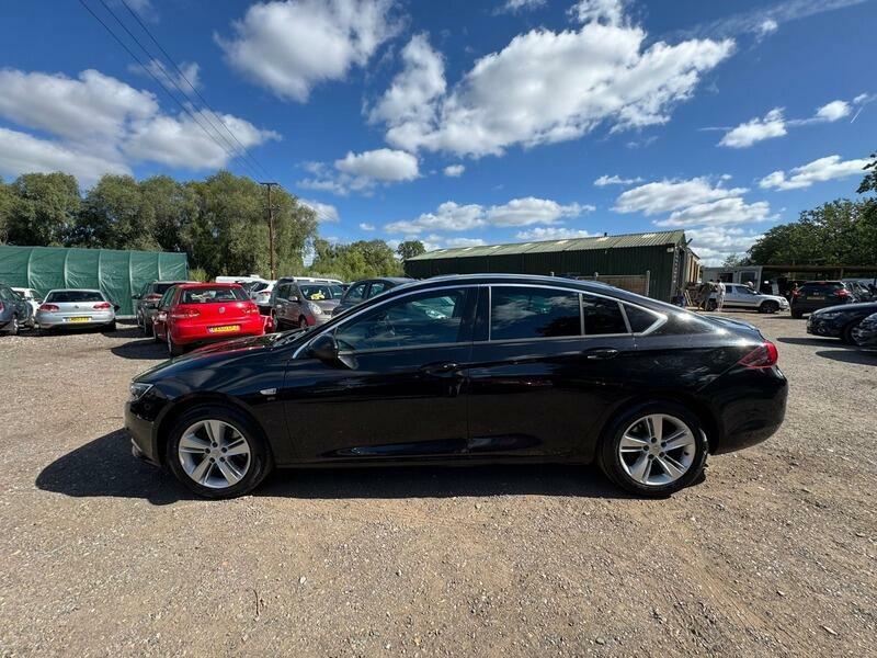 Vauxhall Insignia Sri Nav Black #4