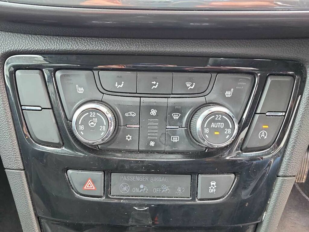 Vauxhall Mokka X 1.4T Ecotec Active White #29