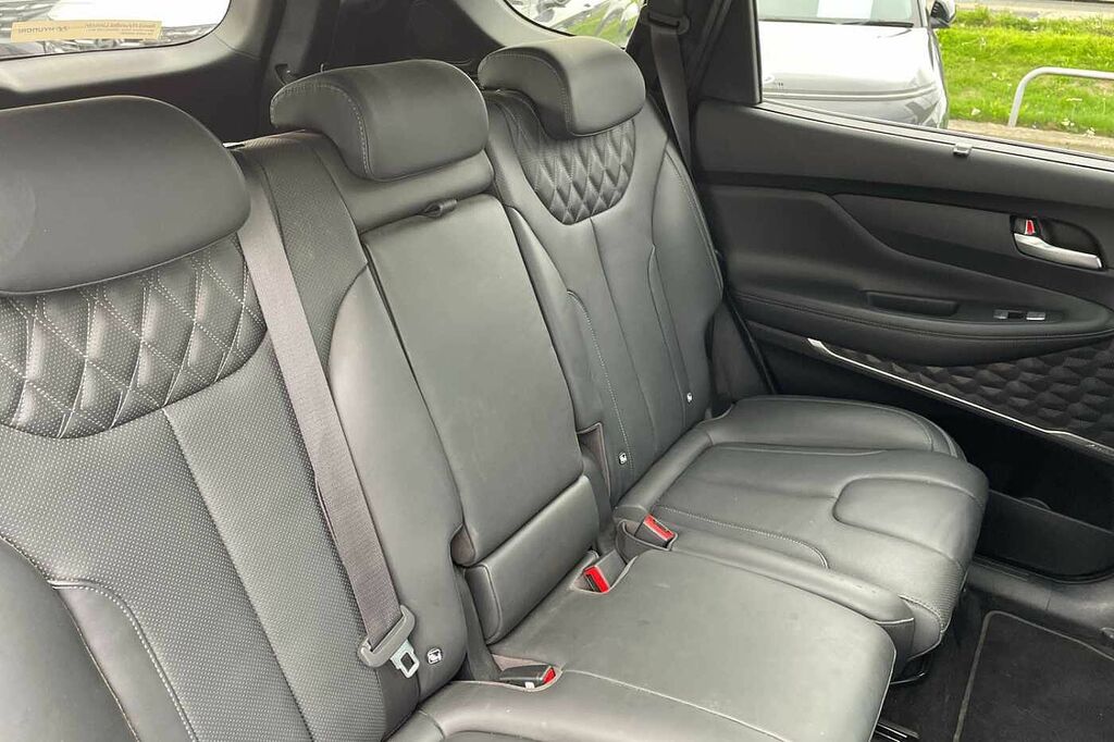 Hyundai Santa Fe Premium Black #28