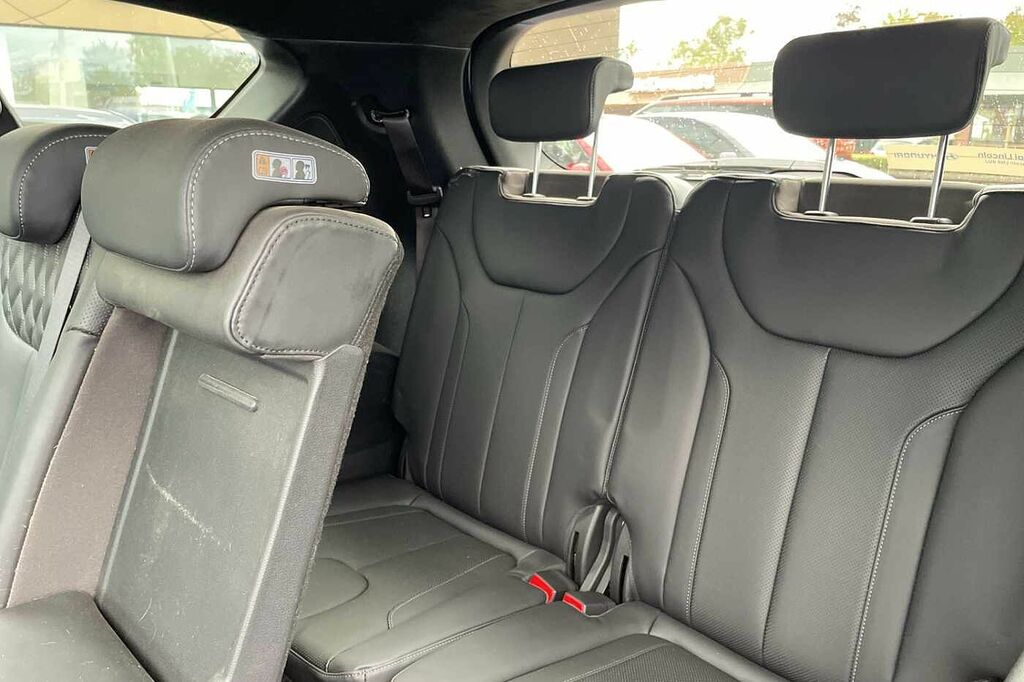 Hyundai Santa Fe Premium Black #36