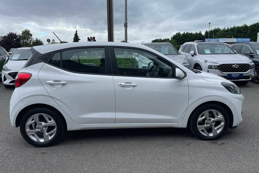 Hyundai I10 Se Connect 1.2 Mpi 84Ps White #6