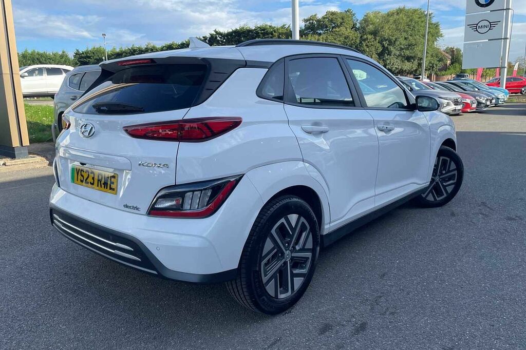 Hyundai Kona Ultimate 64Kwh Ev 204Ps White #2