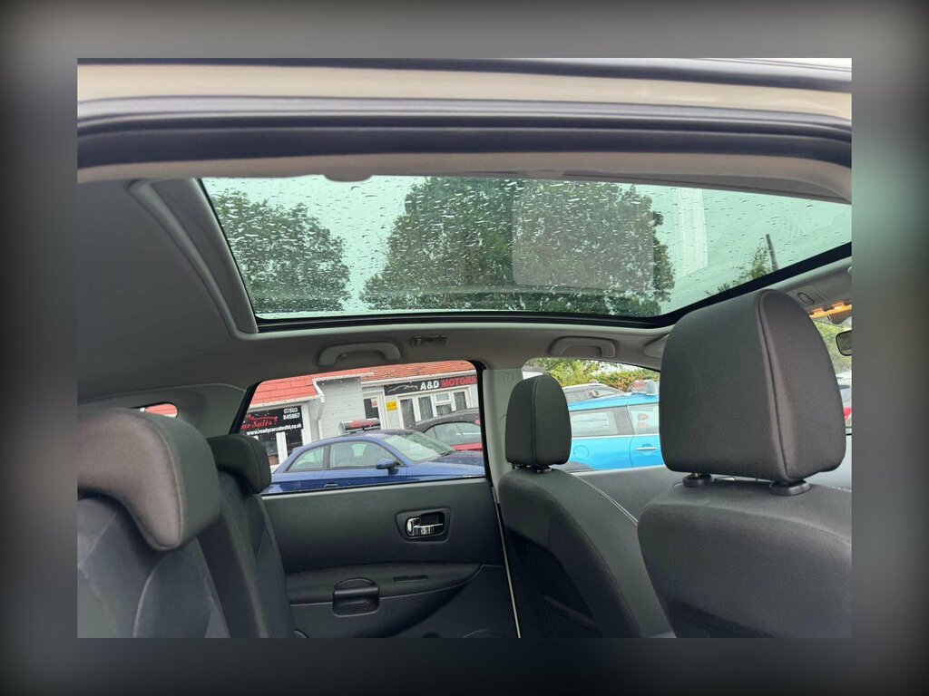 Nissan Qashqai+2 1.6 Plus 2 N-tec Red #25