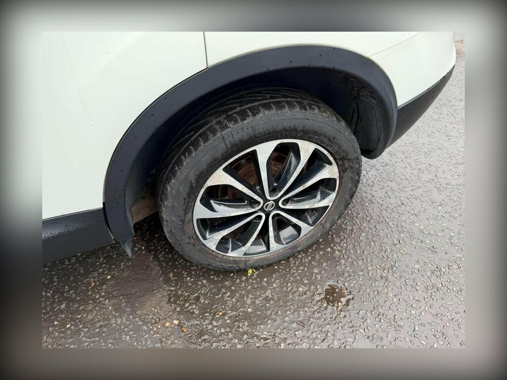 Nissan Qashqai+2 1.6 Plus 2 N-tec Red #41