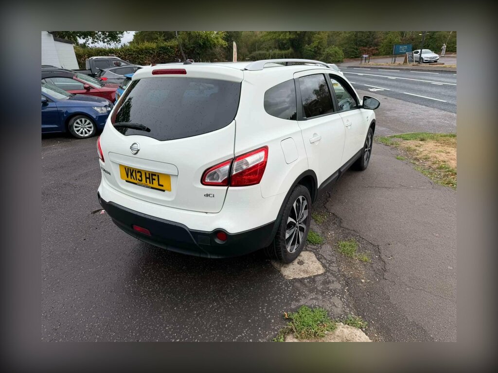 Nissan Qashqai+2 1.6 Plus 2 N-tec Red #8