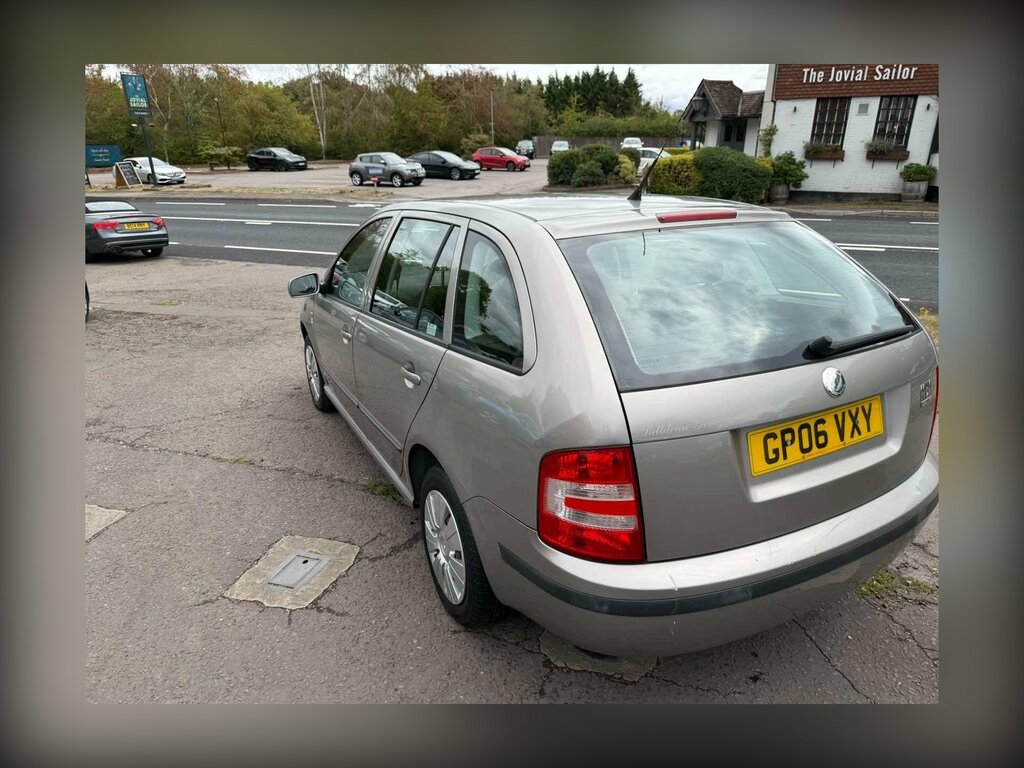 Skoda Fabia 1.2 Htp 12V Ambiente Beige #6