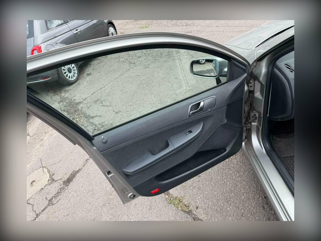 Skoda Fabia 1.2 Htp Classic Hatchback Blue #18