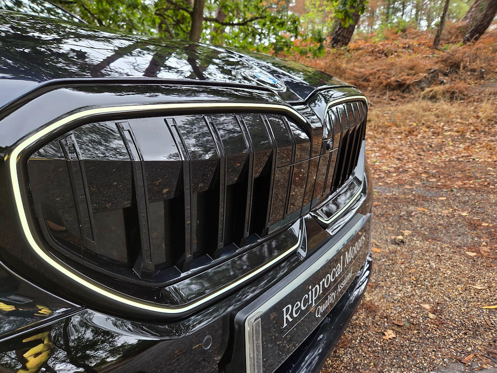 BMW 5 Series M Sport Grey #4
