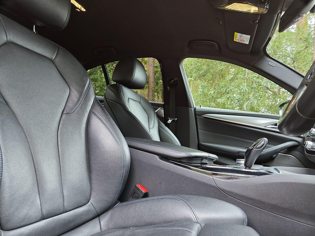 BMW 5 Series 520D M Sport Mhev Black #2