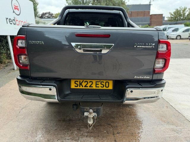 Toyota HILUX 2.8 D-4d Invincible Pickup Double Cab M Grey #5