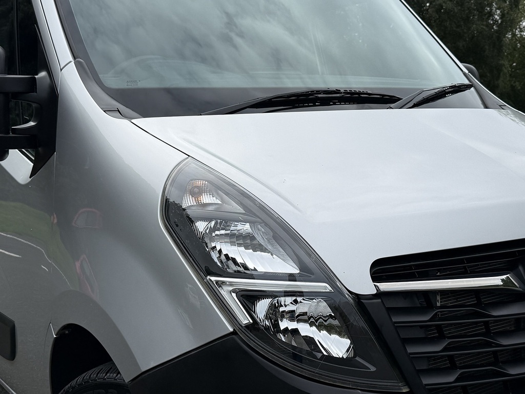Vauxhall Movano 2.3 Cdti 3500 Biturbo Edition Panel Van Silver #2