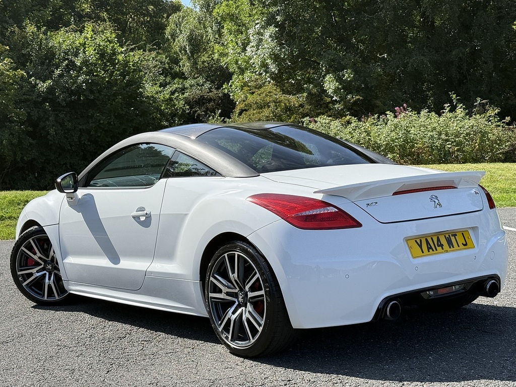 Peugeot RCZ Coupe White #40