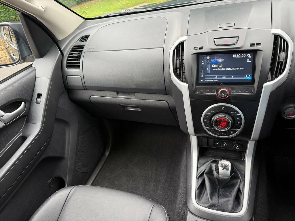 Isuzu D-Max Pickup 1.9 Td At35 Double Cab Pickup 4Wd Euro Red #16