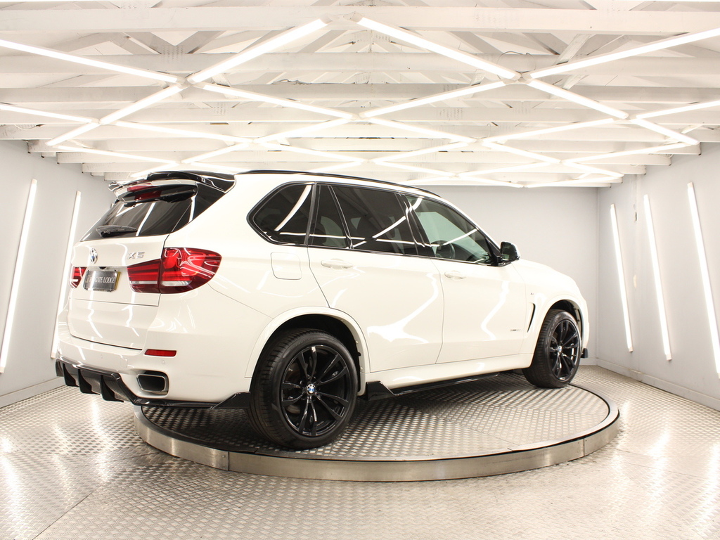 BMW X5 Xdrive30d M Sport White #4