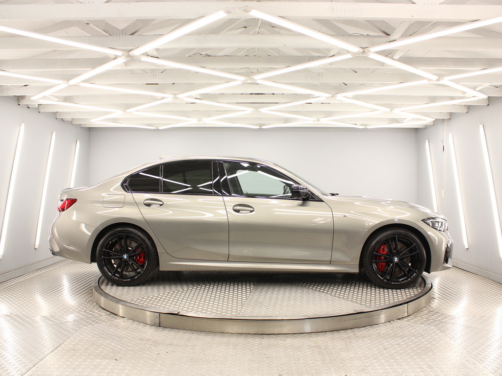 BMW 3 Series Saloon YG22WCA Grey #2