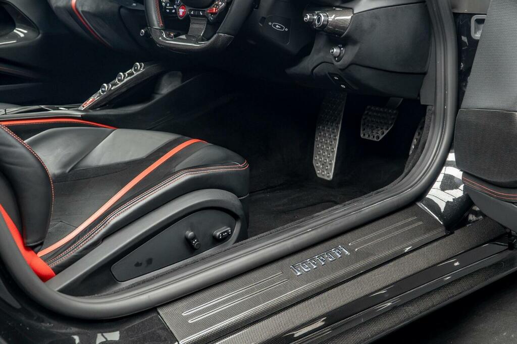 Ferrari 812 Superfast Coupe #40