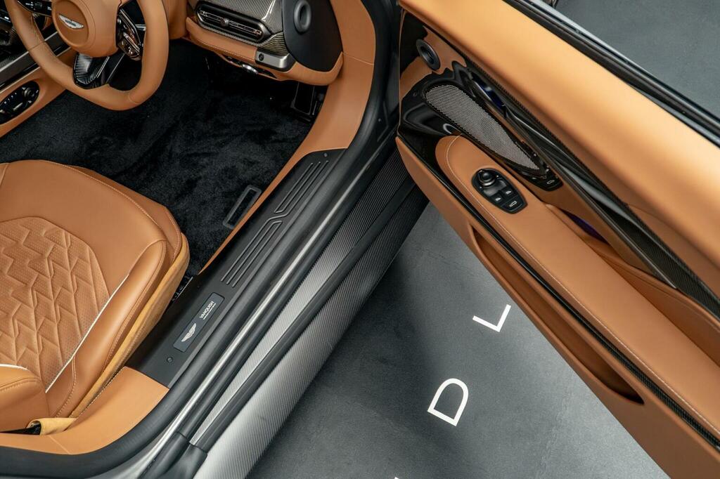 Aston Martin Vanquish V12 2dr Auto Black #30