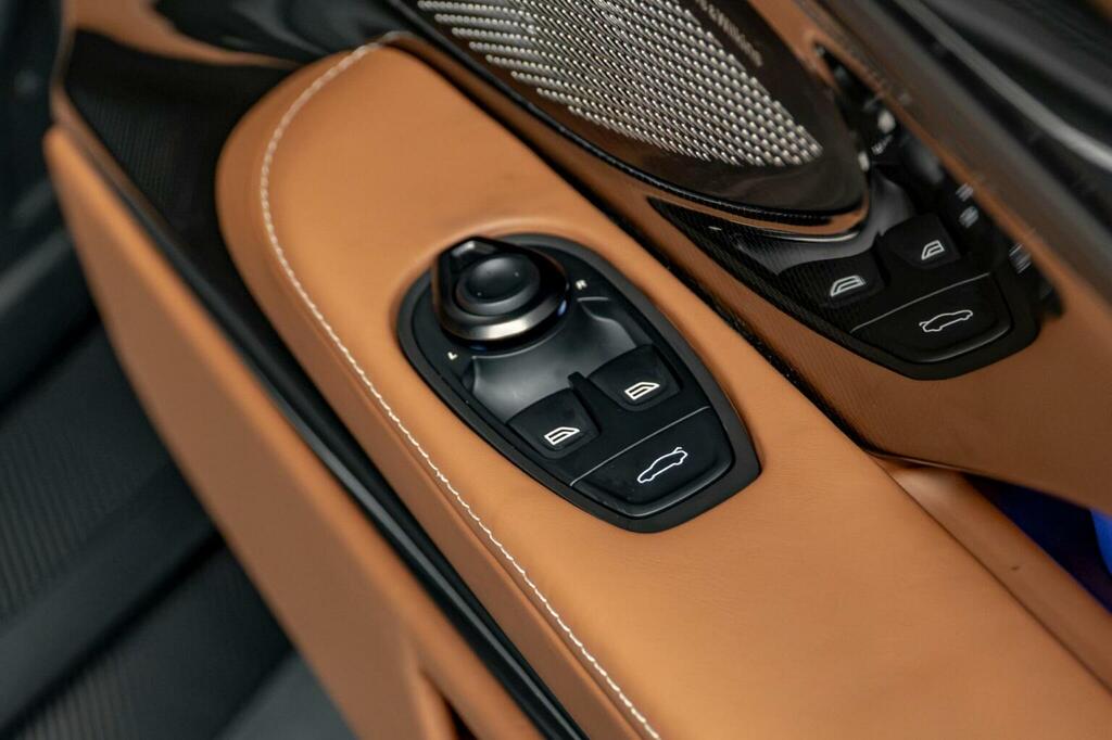 Aston Martin Vanquish V12 2dr Auto Black #32