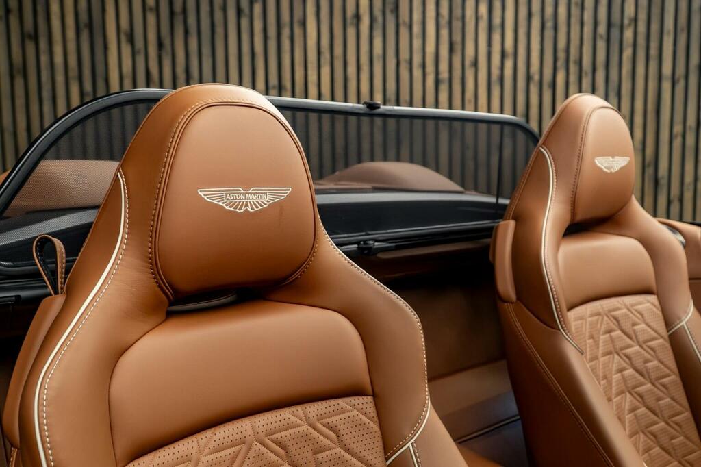 Aston Martin Vanquish V12 2dr Auto Black #37
