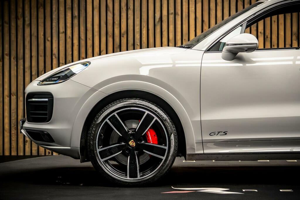 Porsche Cayenne My24 Grey #9