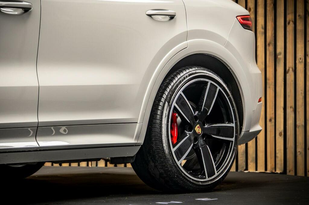 Porsche Cayenne My24 Grey #16