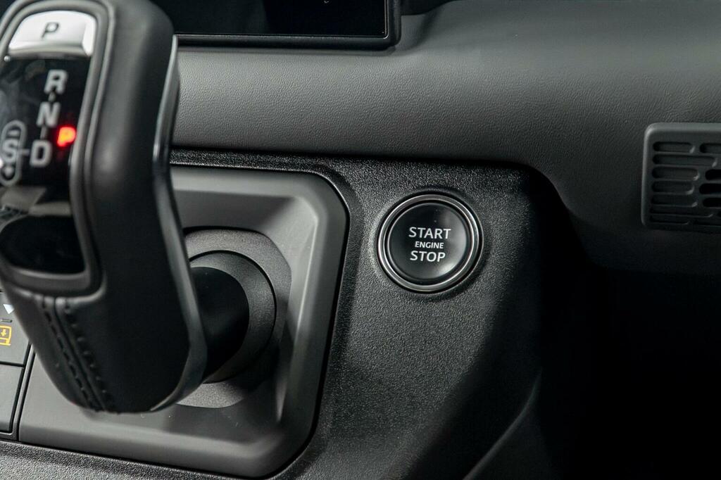 Land Rover Defender 130 Defender X-dynamic Hse D Mhev A Grey #40