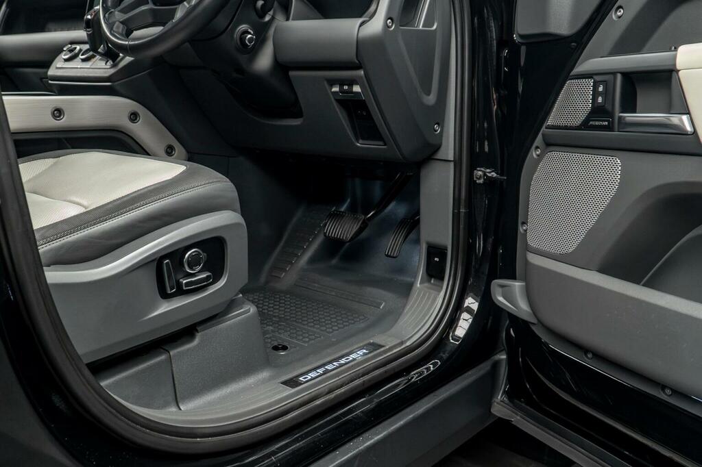 Land Rover Defender 130 Defender X-dynamic Hse D Mhev A Grey #41
