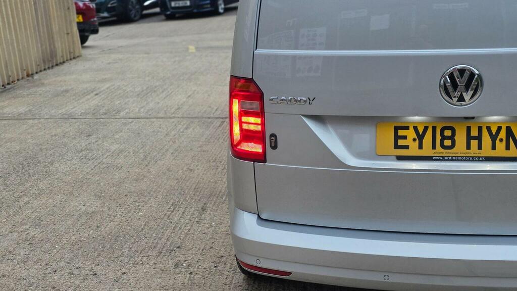 Volkswagen Caddy 2018 2.0 Tdi C20 Bluemotion Tech Highline Panel Va Grey #48