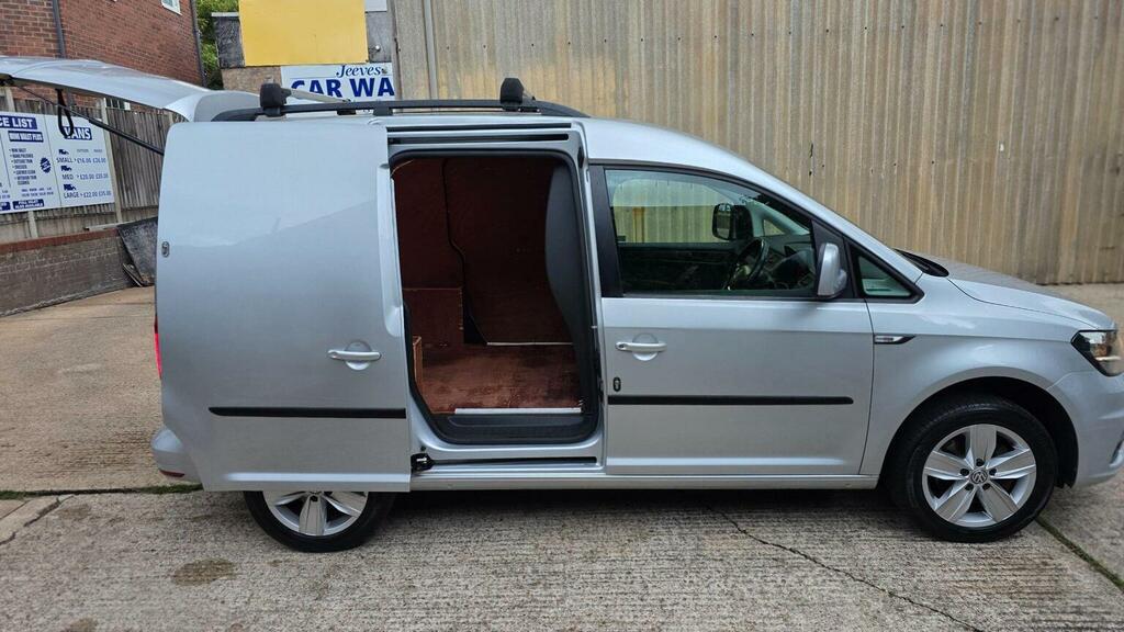 Volkswagen Caddy 2018 2.0 Tdi C20 Bluemotion Tech Highline Panel Va Grey #29