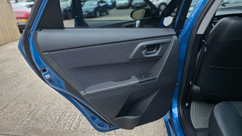 Toyota Auris D-4d Active Blue #52
